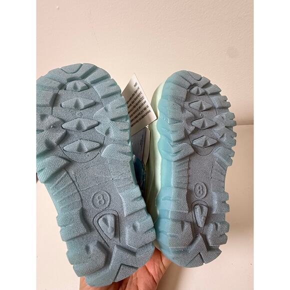 Disney Toddler Frozen Light Up Waterproof Winter Boots - Picture 3 of 6